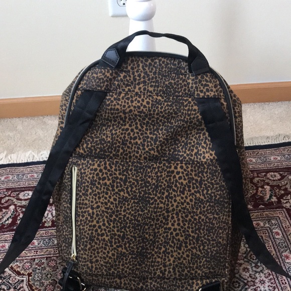 Stella and Dot animal print backpack in EUC🍀 - Picture 9 of 10